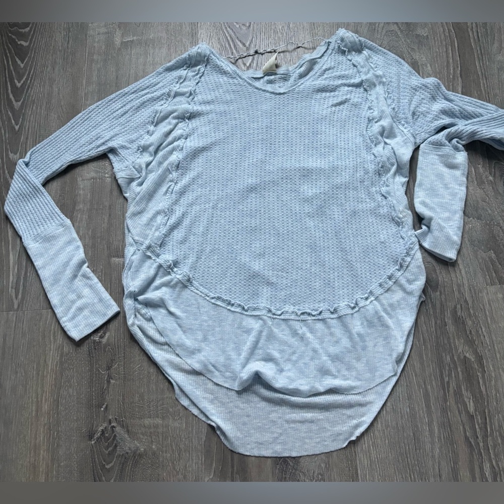 We The Free Women’s Light Blue Waffle Knit Long Sleeve Top Size M